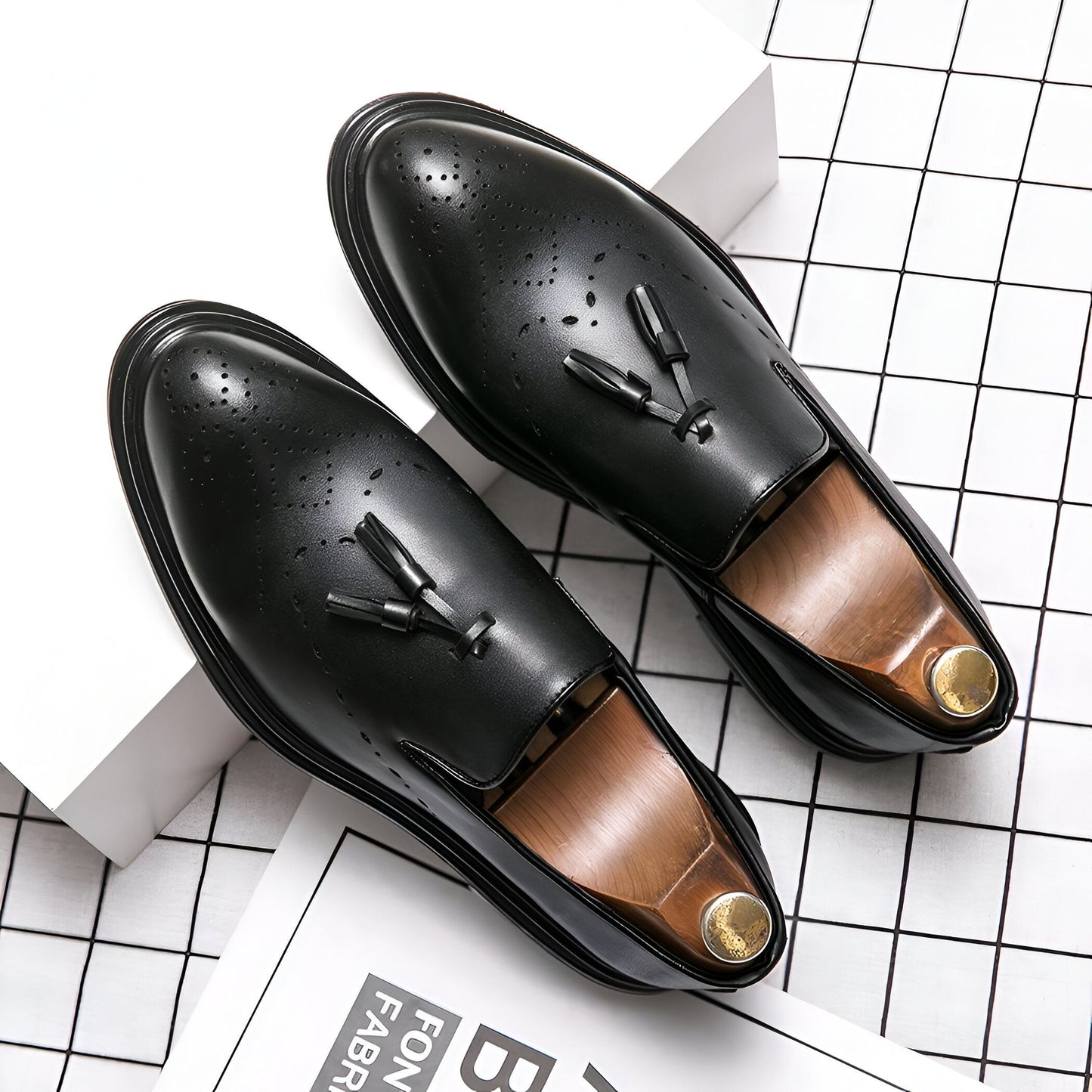 Élite Mocassins homme cuir végan perforé à glands
