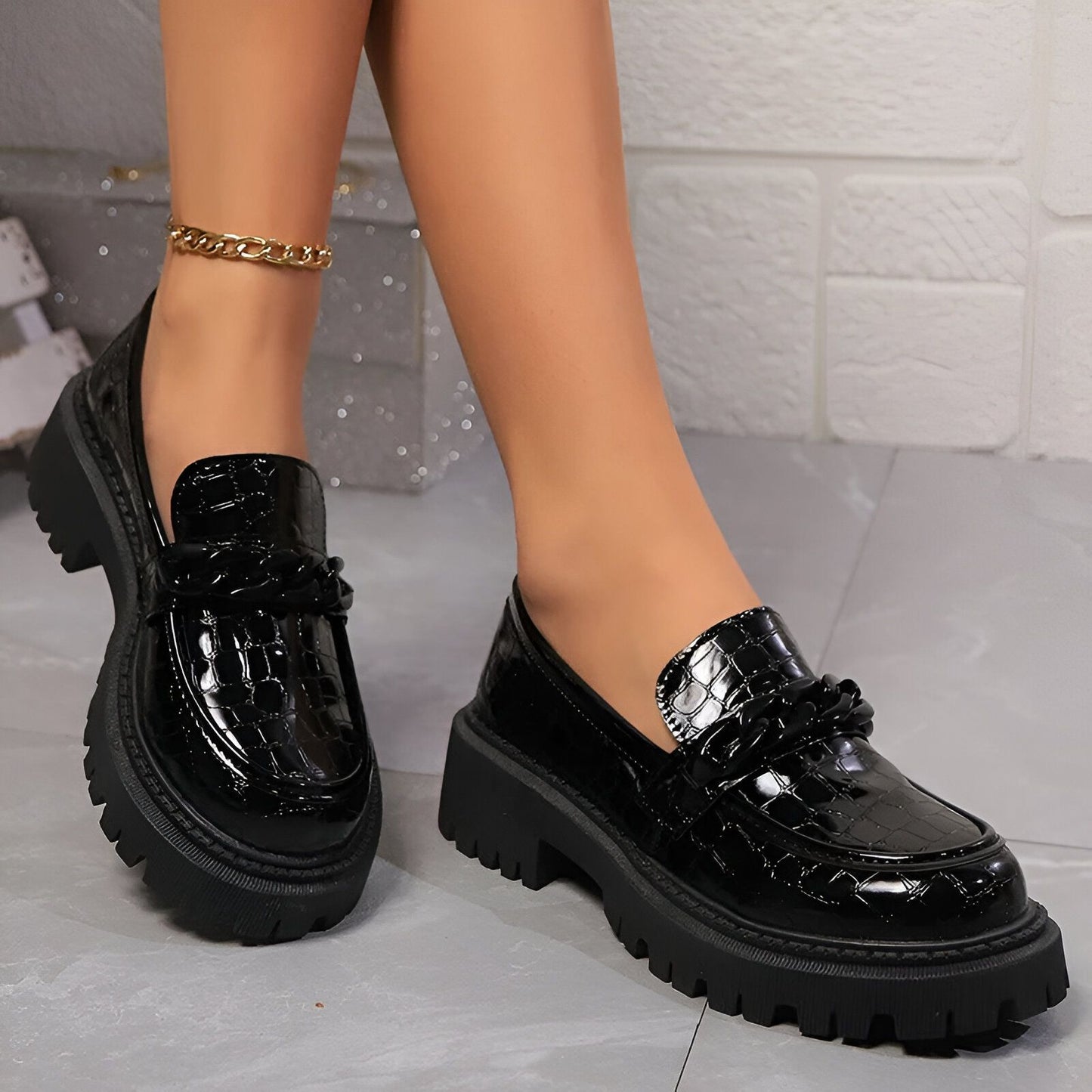 LuxeMoc Mocassins Femme Noirs Vernis Aspect Crocodile