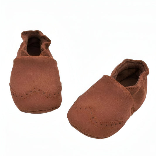 Étoile Chaussons bébé cuir souple avec détails perforés