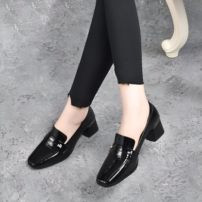 Nova Mocassins à Talons Bloc Élégants Simili Cuir Verni