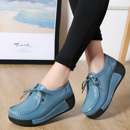 Nova Mocassins compensés femme lacets style bateau