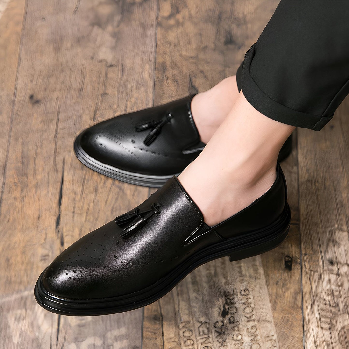 Élite Mocassins homme cuir végan perforé à glands