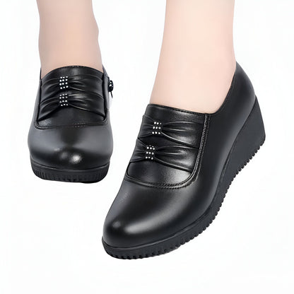 Lumina Mocassins compensés cuir noir ville femme