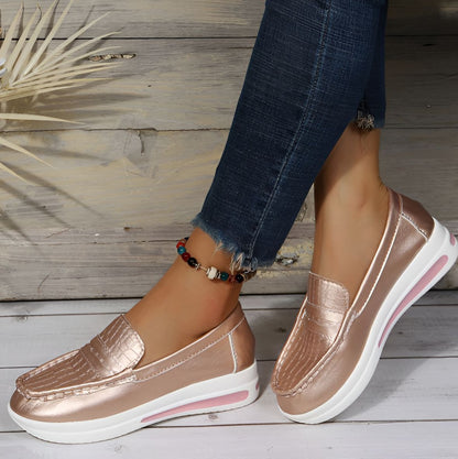 Mocassins Compensés: Effet Basket, Détails Lumineux