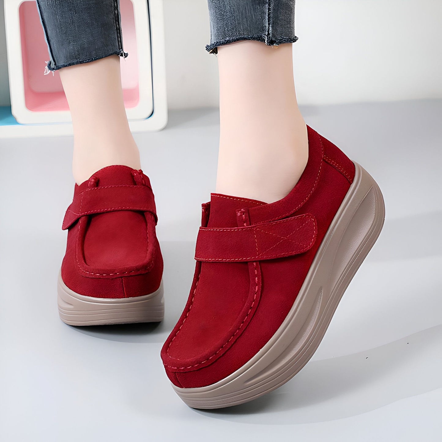Luxe Mocassins Compensés Daim Végan Velcro Femme