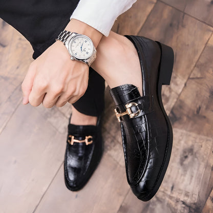 Nova Mocassins cuir végan boucle dorée style crocodile
