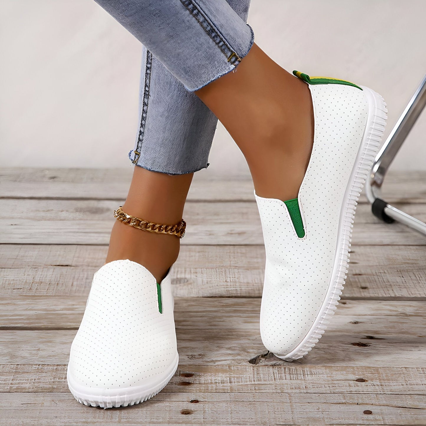 NovaFoot Mocassins Blancs Cuir Végan Perforé Souple