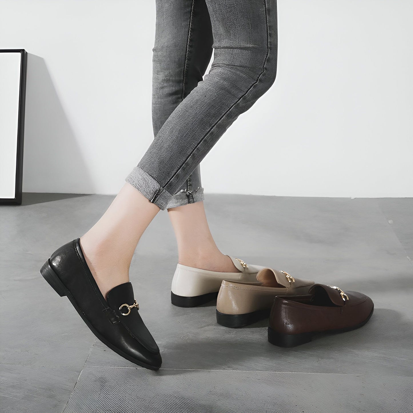 Mocassins Femme Cuir Végan - Détails Dorés Raffinés