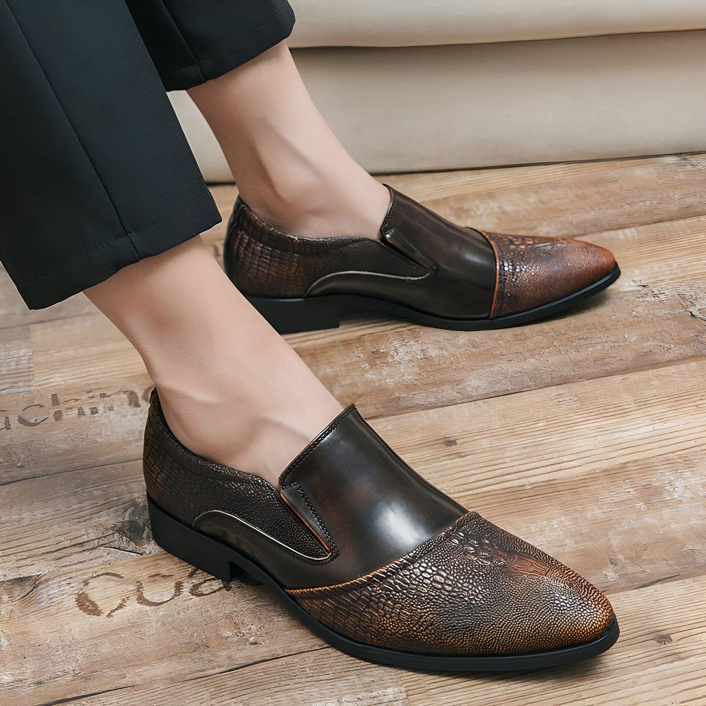 LuxeBrand Mocassins cuir verni motif croco noir homme