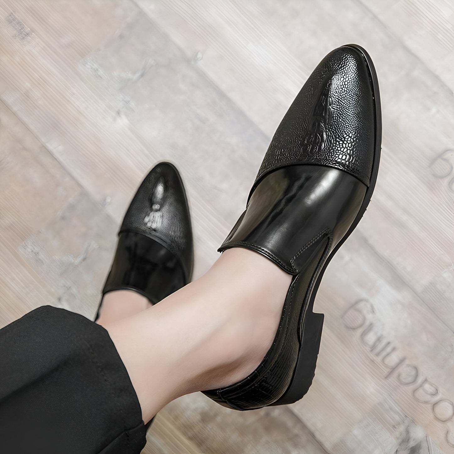 LuxeBrand Mocassins cuir verni motif croco noir homme