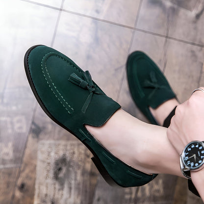 Mocassins Homme Suédine Verte à Glands – Élégants