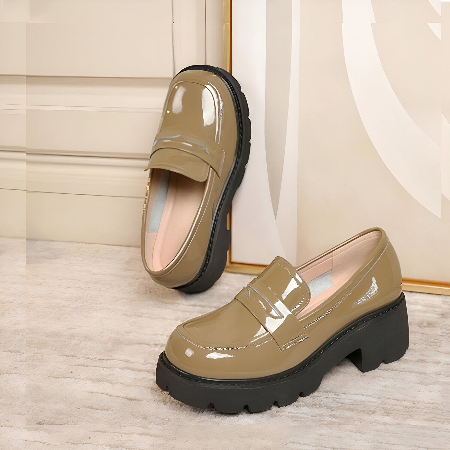 Nova Mocassins femme cuir synthétique vernis plateforme