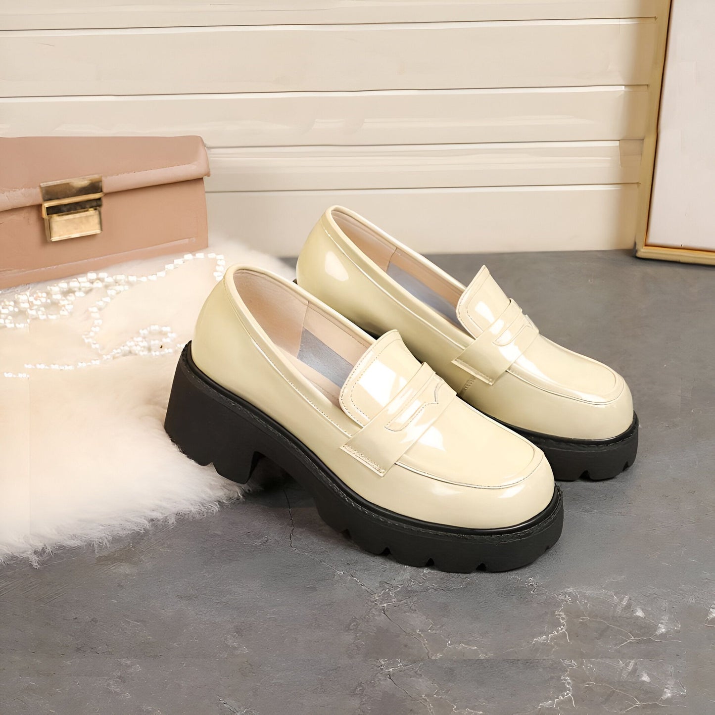 Nova Mocassins femme cuir synthétique vernis plateforme