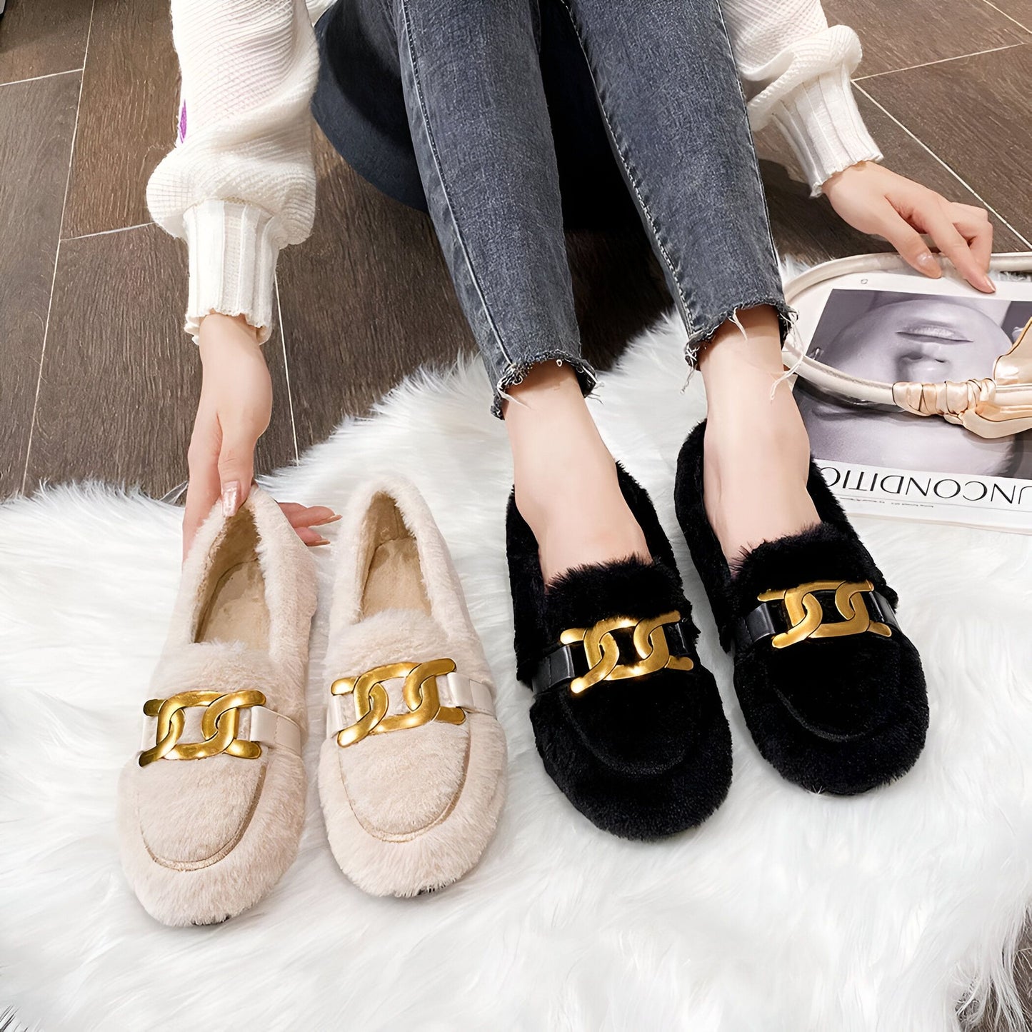 Luxe Mocassins Femme: Aspect Laine, Chaîne Dorée