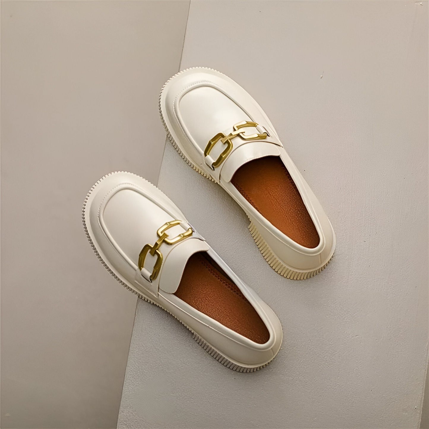 LuxeMoc Mocassins Cuir Végan Boucle Métal Noir Beige