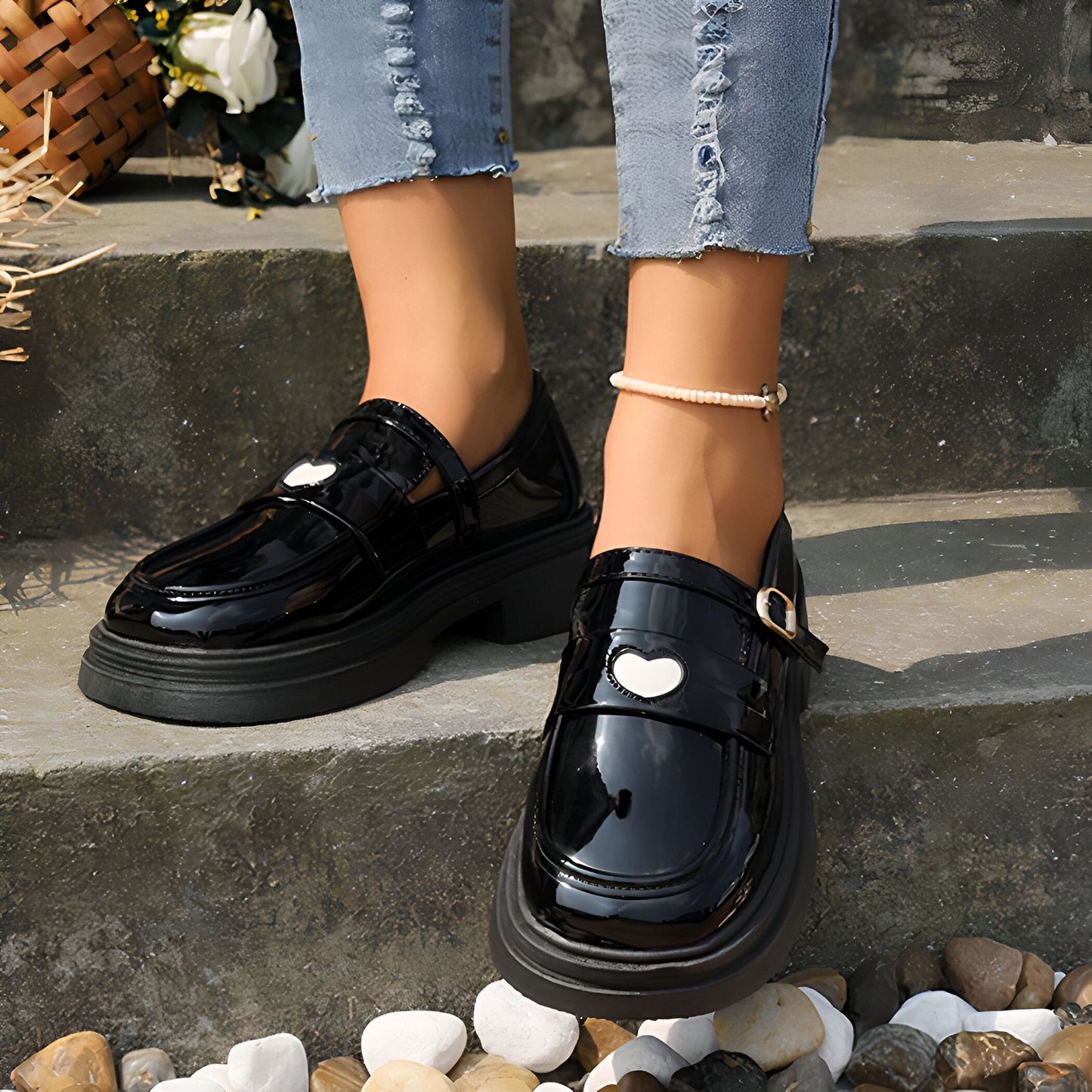 Élite Mocassins Femme Verni Noir Cœur Semelle Épaisse