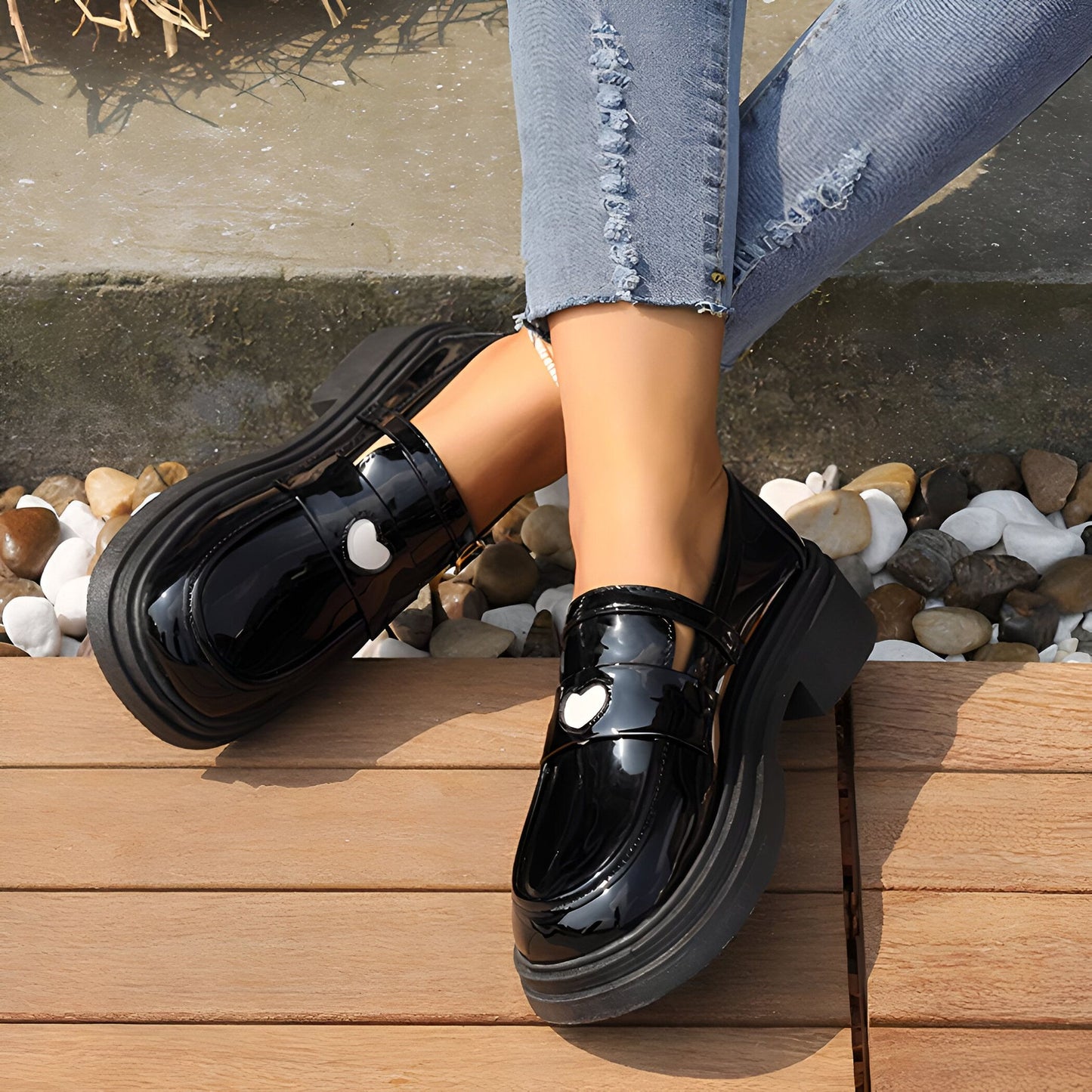 Élite Mocassins Femme Verni Noir Cœur Semelle Épaisse