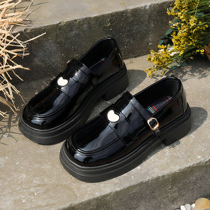 Élite Mocassins Femme Verni Noir Cœur Semelle Épaisse