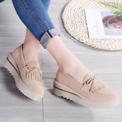 LuxeChic Mocassins daim plateforme compensée franges