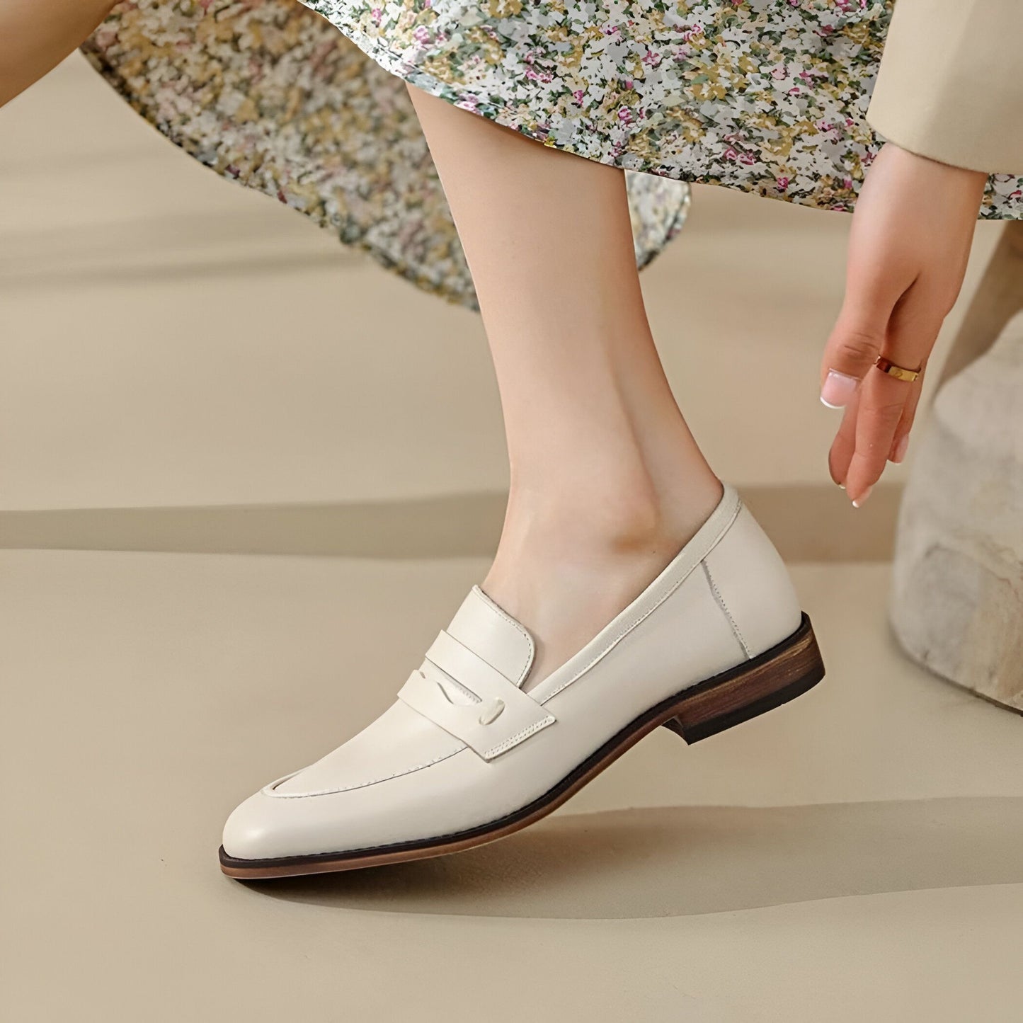 Signature Mocassins Cuir Véritable Beige Semelles Marron
