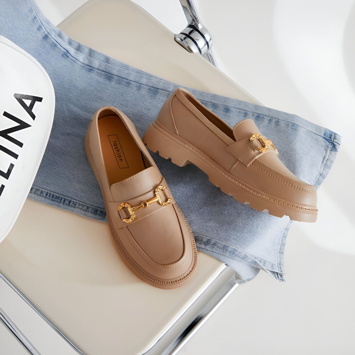 Nova Mocassins Femme Similicuir Chaîne Dorée Confort