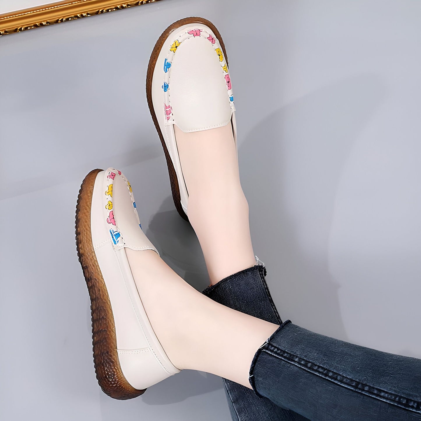 Lumenix Mocassins Femme Noirs - Motifs Floraux Discrets
