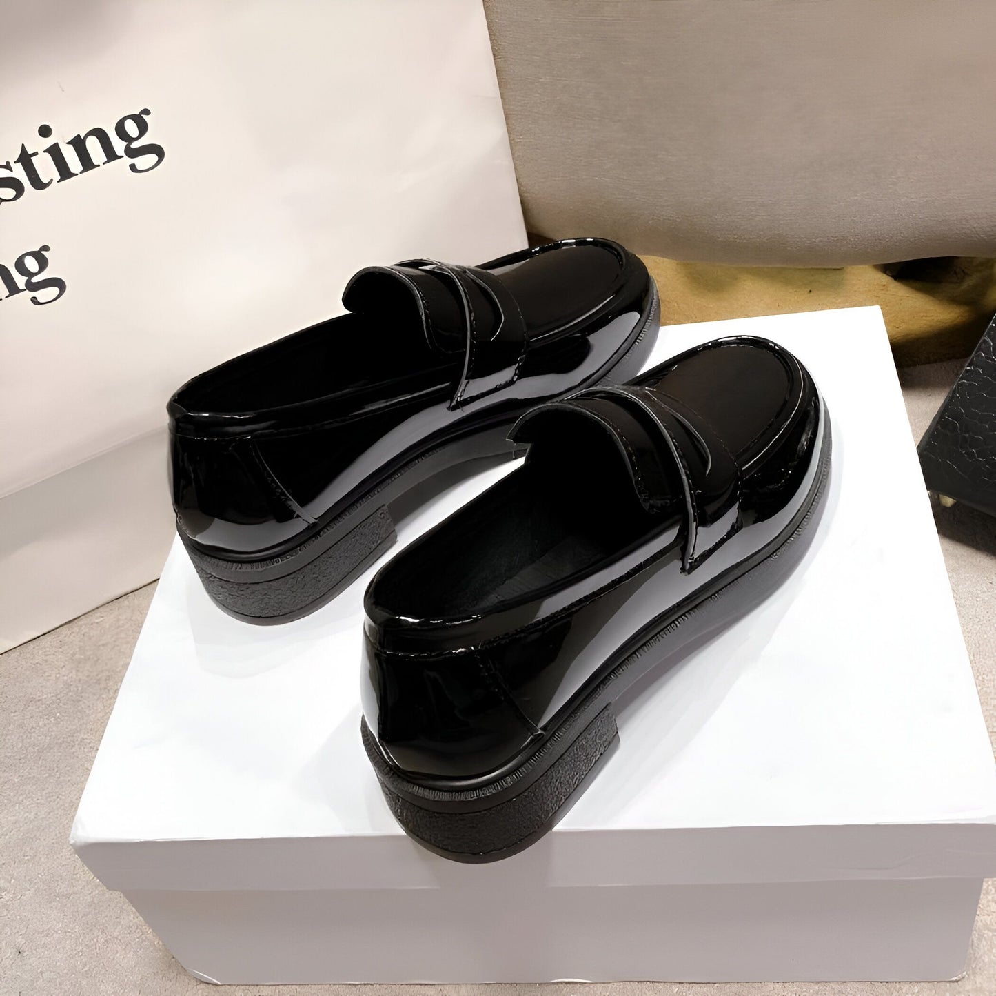 Luxe Mocassins Femme Noirs Vernis Talons Classiques