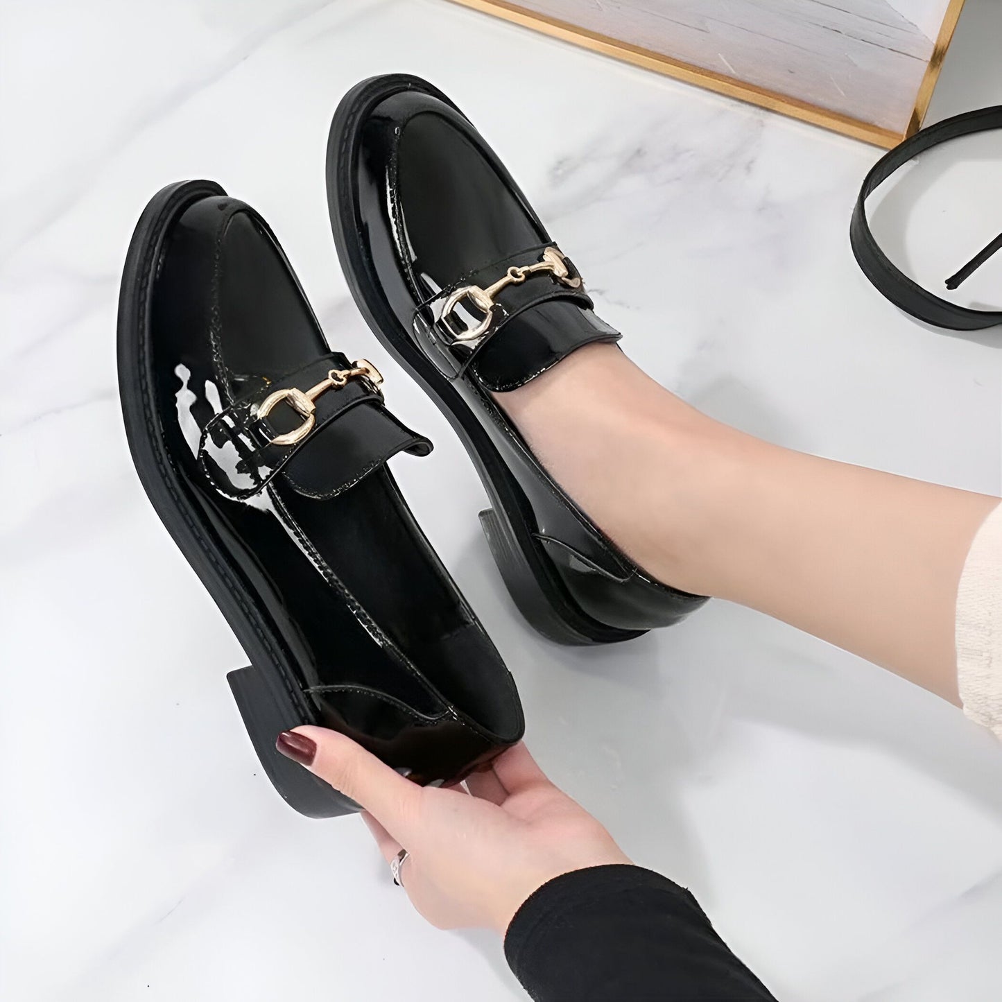Mocassins Femme Cuir Vernis Talon Carré Noir - Luxe