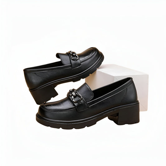 Nova Mocassins Femme Noir Talons Carrés Mors Argentés