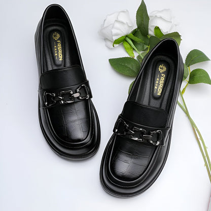 Nova Mocassins Femme Noir Talons Carrés Mors Argentés