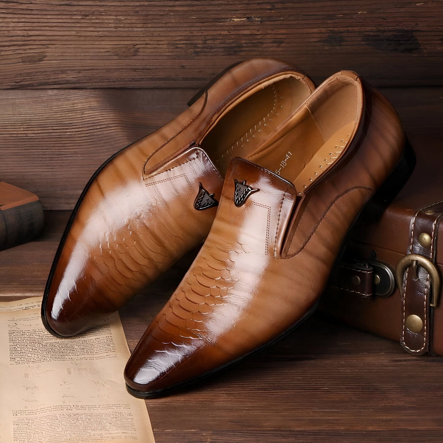 Mocassins Homme Simili Verni Cuir - Motif Serpent