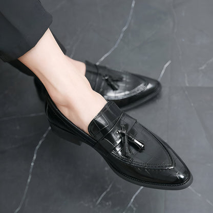 Élégance Mocassins Homme Cuir Noir Glands Bout Pointu