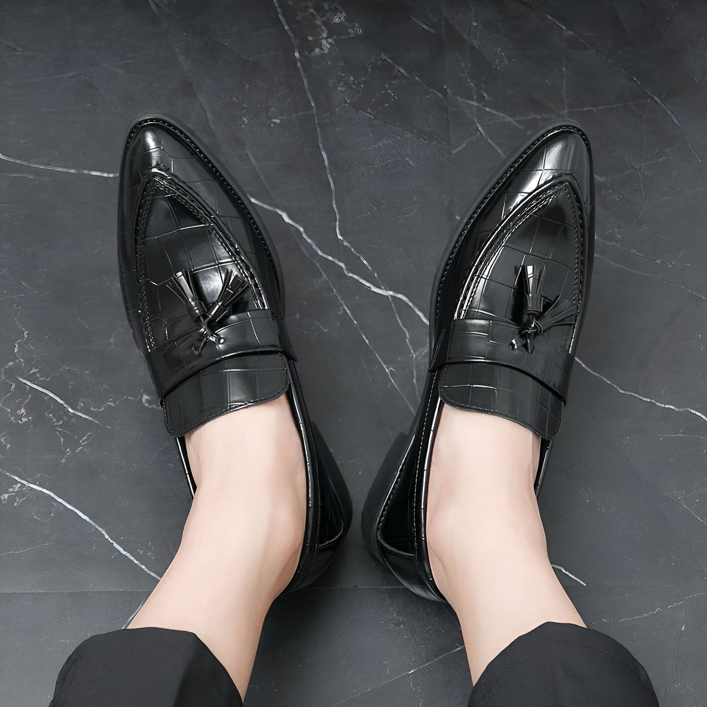 Élégance Mocassins Homme Cuir Noir Glands Bout Pointu