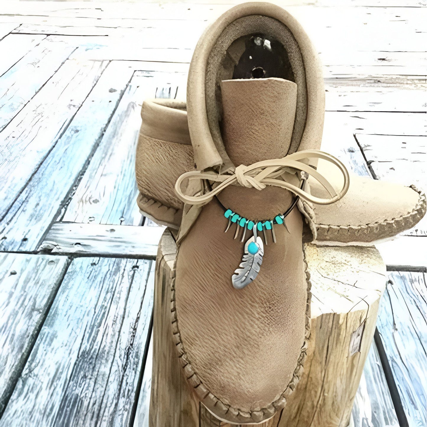 Mocassins Montants: Daim & Plumes, Style Indien