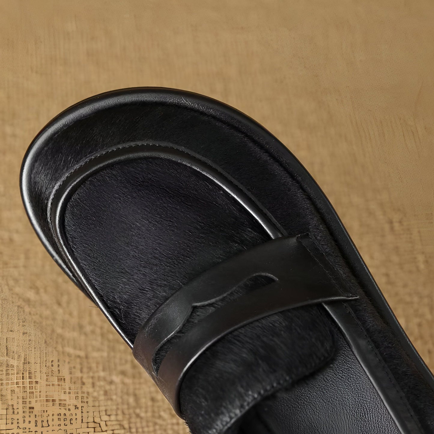 Signature Mocassins Cuir Noir & Crin Cheval
