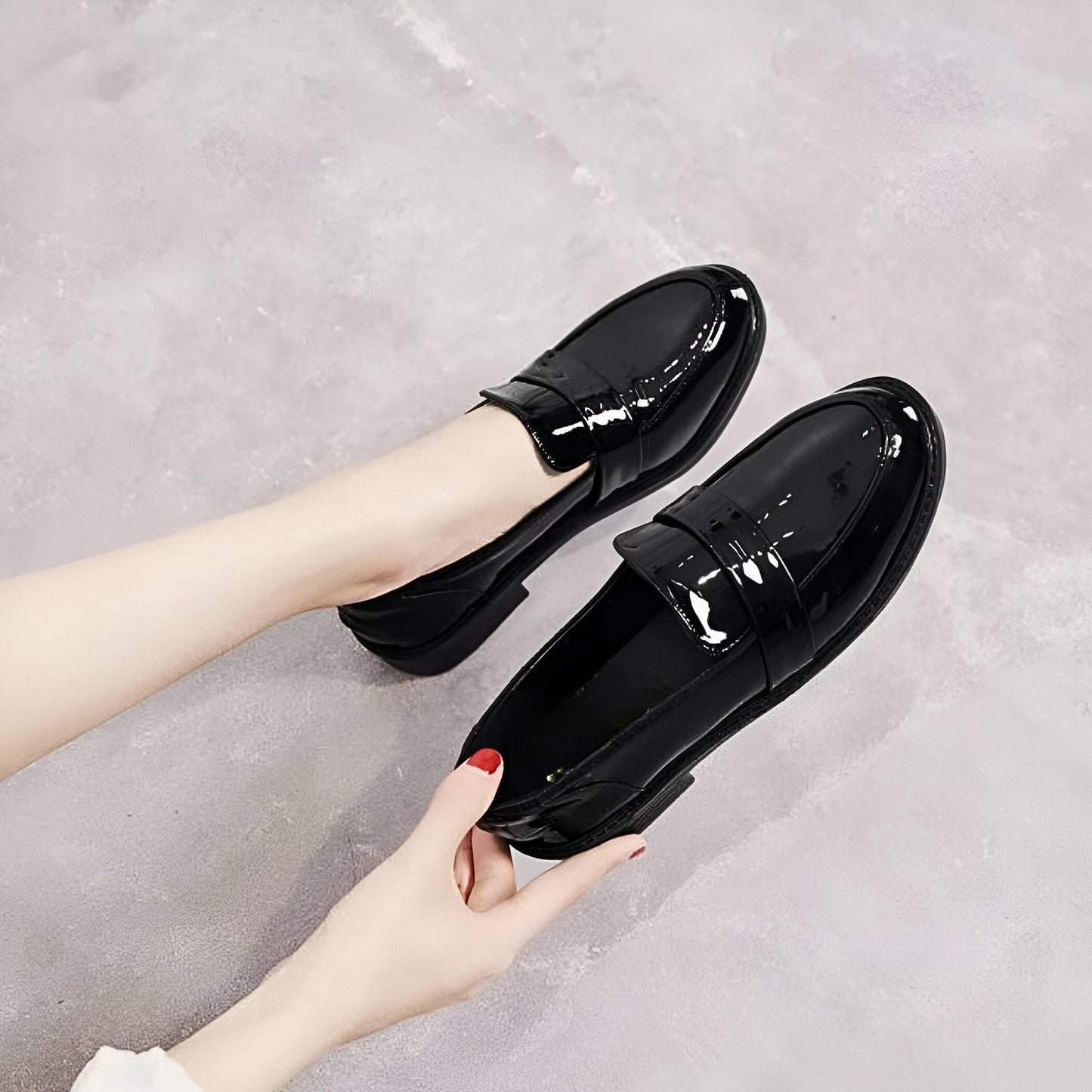 ChicLux Mocassins Noir Talons Carrés Femme Style Preppy