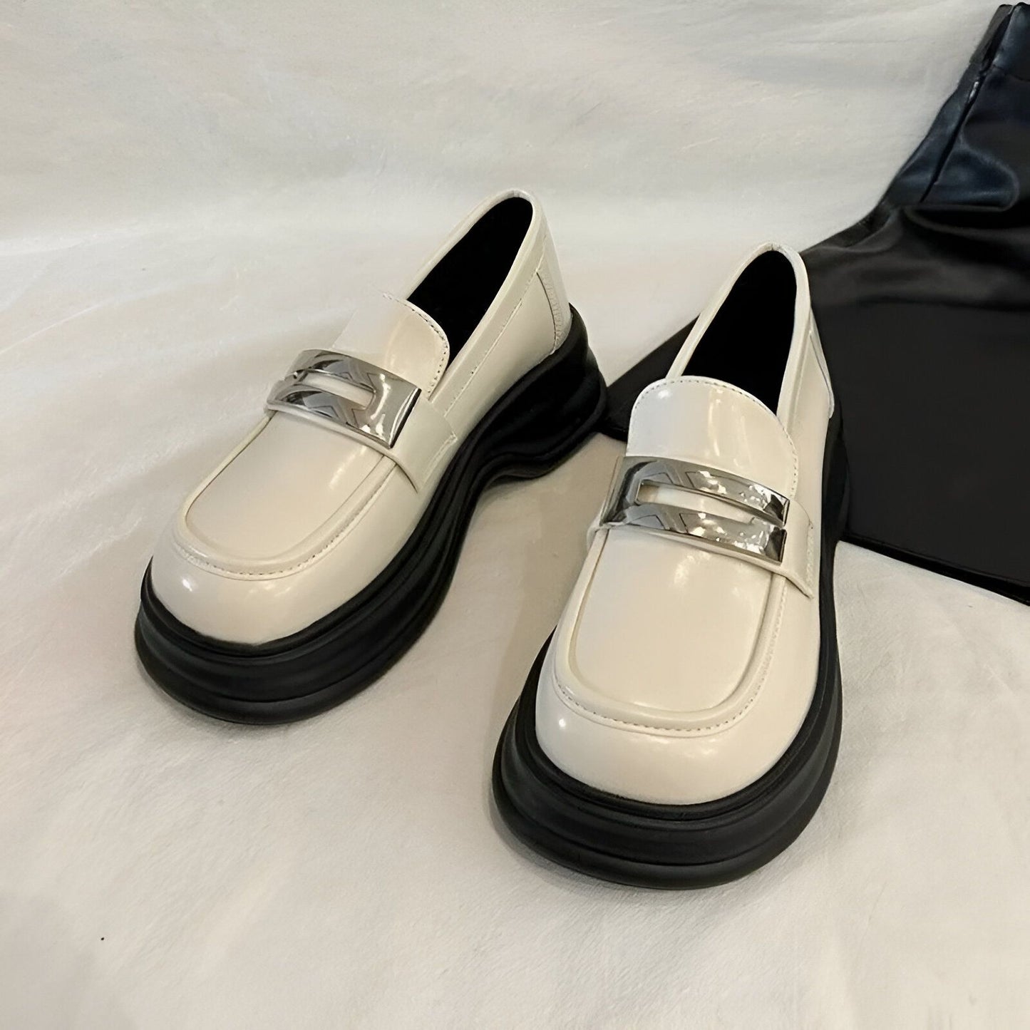 NovaBrand Mocassins plateforme bride argentée confort