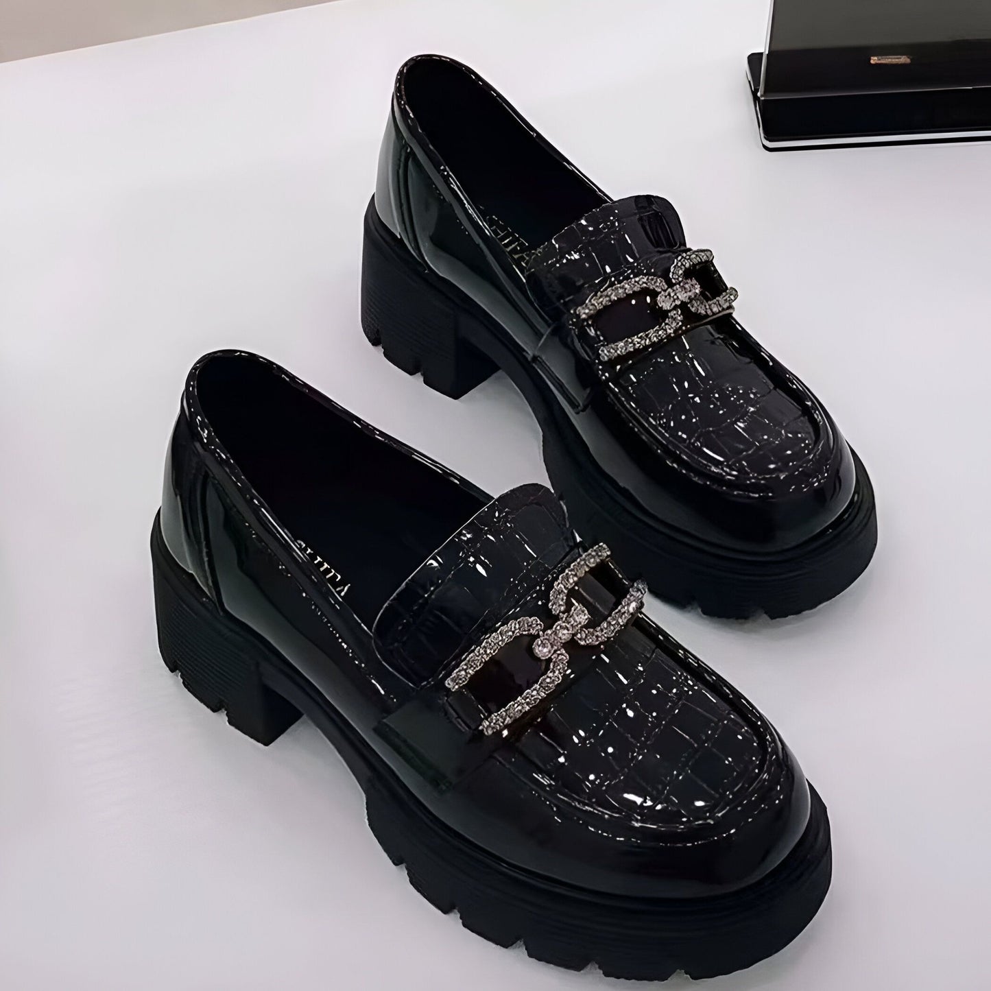 Mocassins Plateforme Vernis Croco - Chaîne Strass Noir