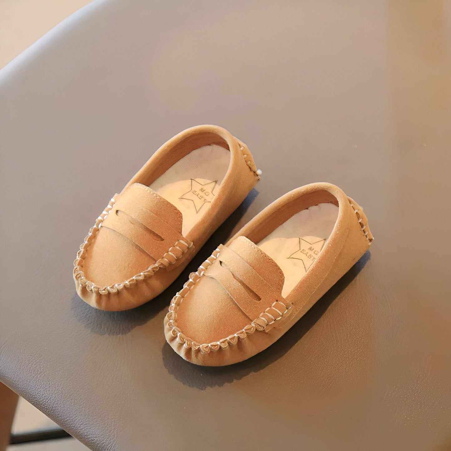 Nova Mocassins garçons daim soigné, confortable