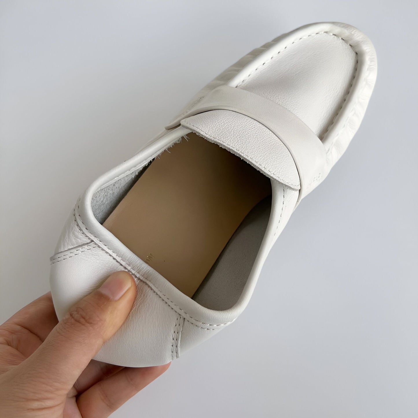 LuxeBrand Mocassins Rétro Cuir Souple Talon Carré