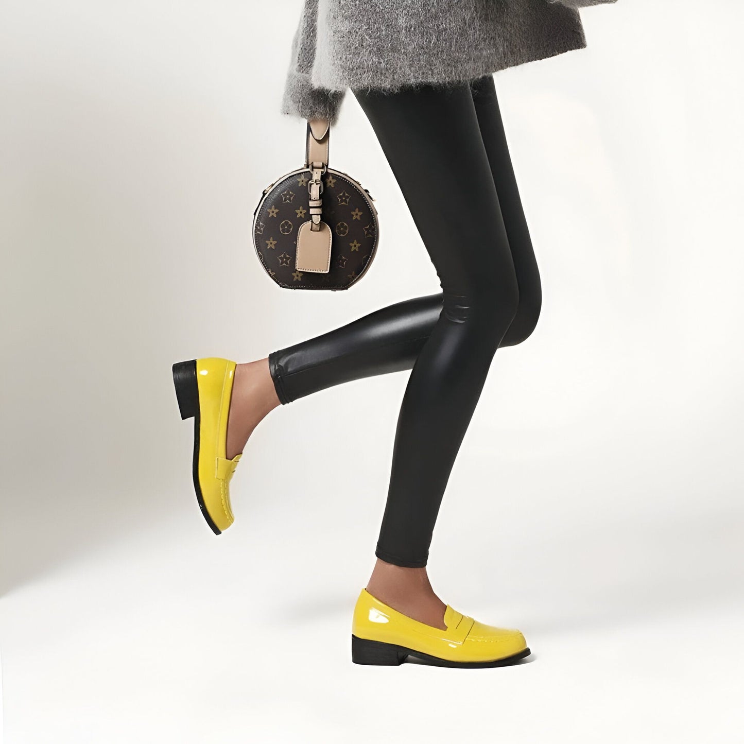 Élégant Mocassins femme vernis cuir synthétique colorés