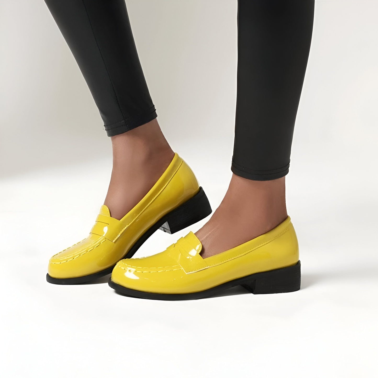Élégant Mocassins femme vernis cuir synthétique colorés
