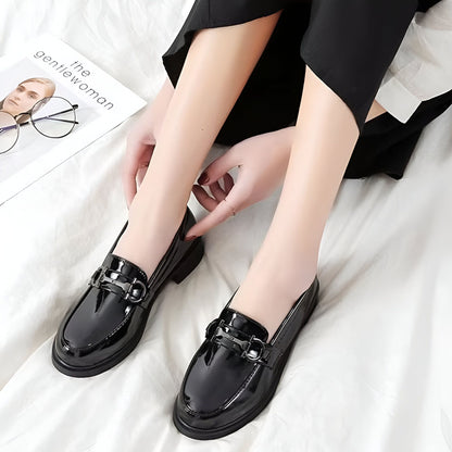 NovaLux Mocassins vernis femme métal élégant
