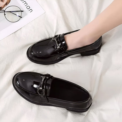 NovaLux Mocassins vernis femme métal élégant