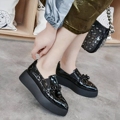 Luxe Mocassins vernis plateforme avec chaîne