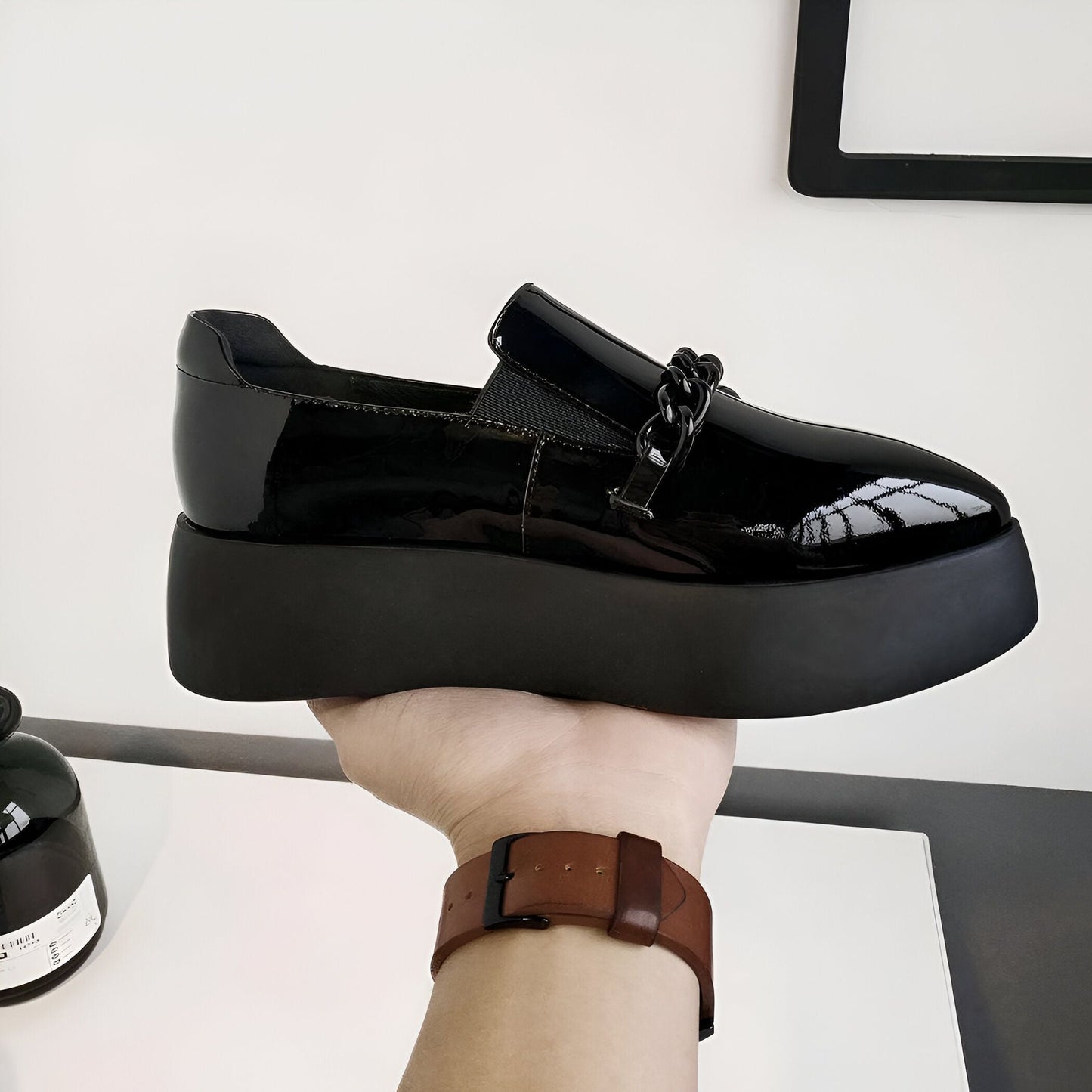 Luxe Mocassins vernis plateforme avec chaîne